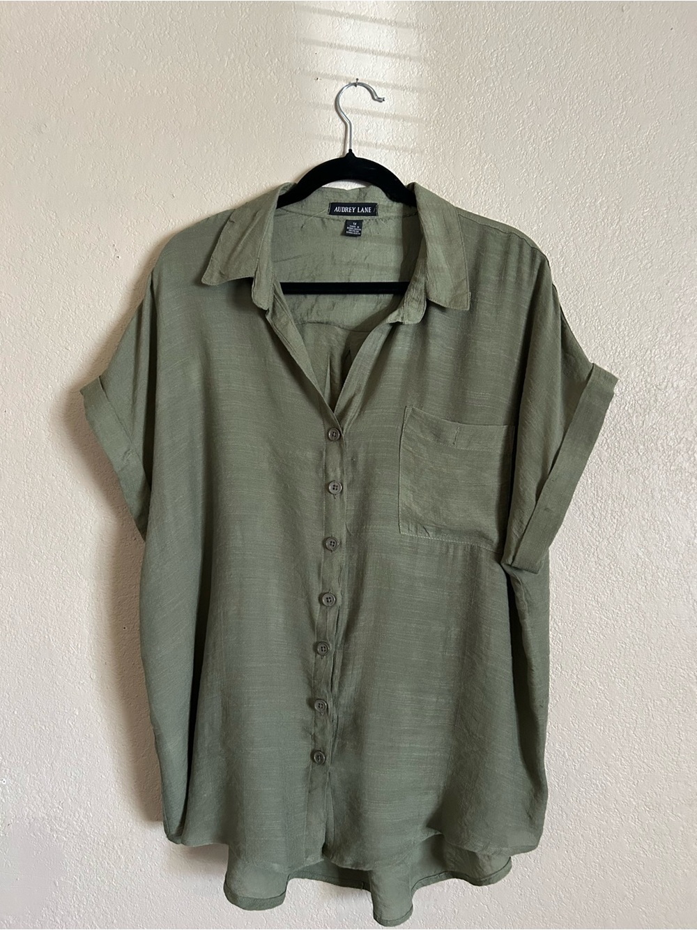 Aubrey Lane Women's Olive Button-Down Short Sleeve Shirt